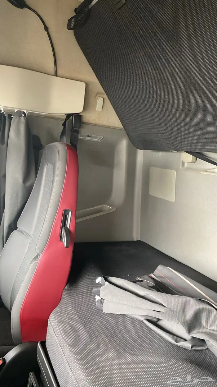 شاحنه فولفو 2021 8