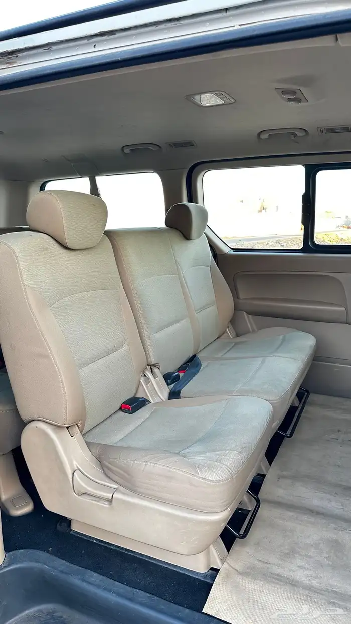 للبيع هونداي H1 موديل 2015 4