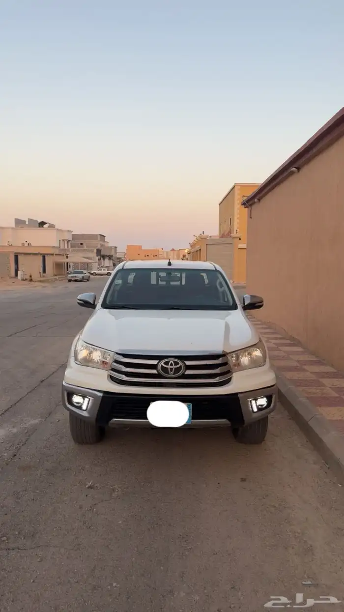 هايلوكس دبل فل كامل بصمه بانزين قير عادي 3