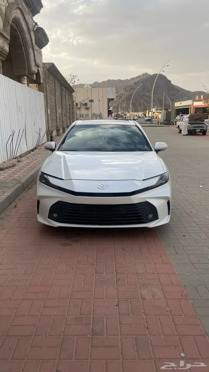 كامري 2025 هايبرد Eبلس للبيع 12