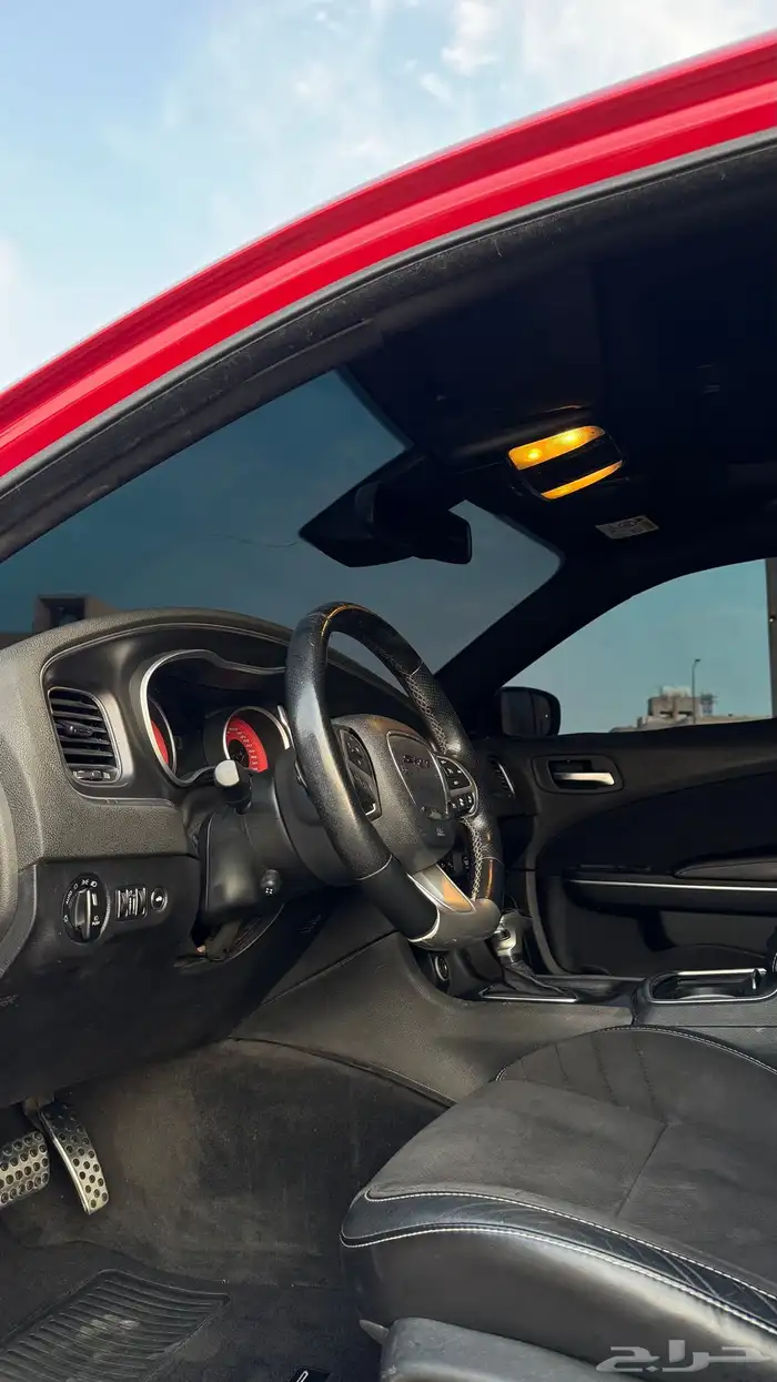 تشارجر srt 6.4 2015 احمر غامق ممشى قليل 19