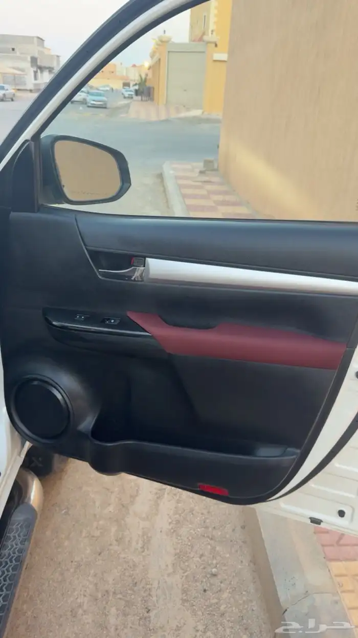 هايلوكس دبل فل كامل بصمه بانزين قير عادي 6