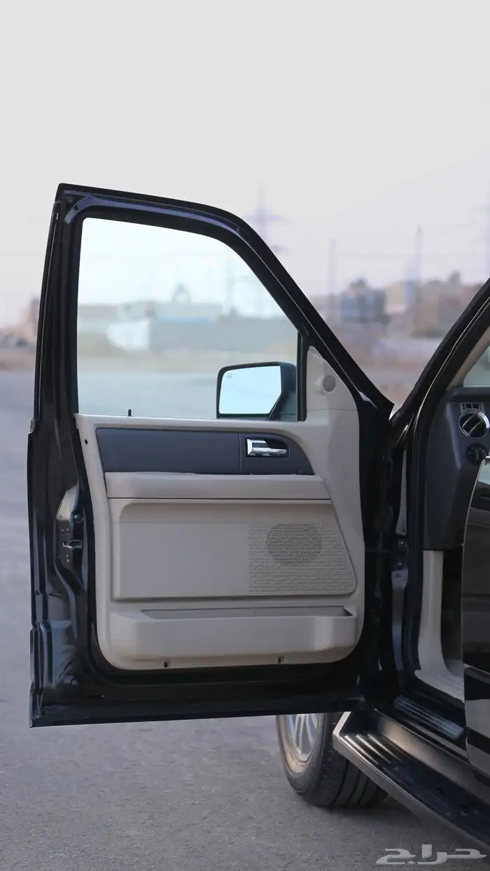 اكسبديشن XLT 2009 قصير 9