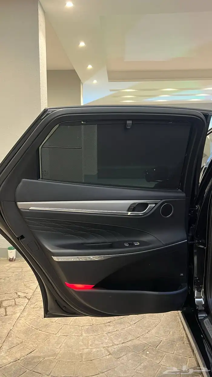 ازيرا (كاليجرافي) 2020 (بنزين 6V) فل اوبشن أعلى فئة ديجيتال 30