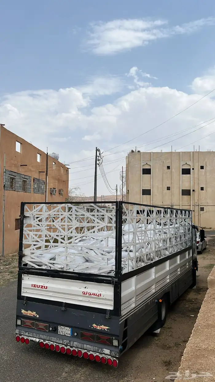 لوري 7م صندوق كبير لنقل 1
