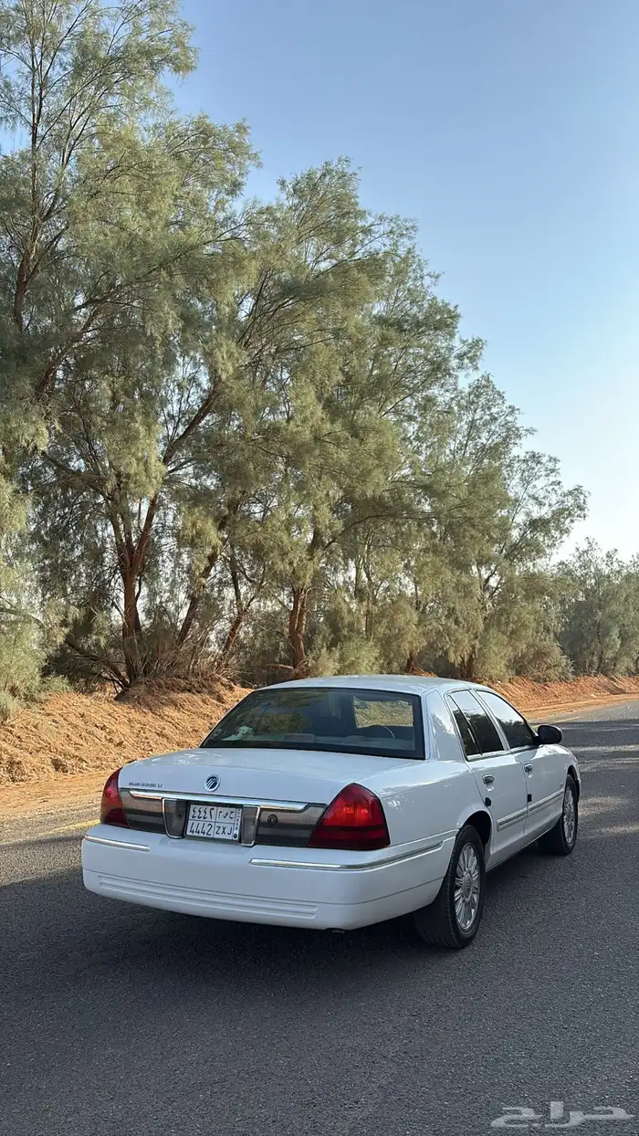 فورد جراند ماركيز 2010 1