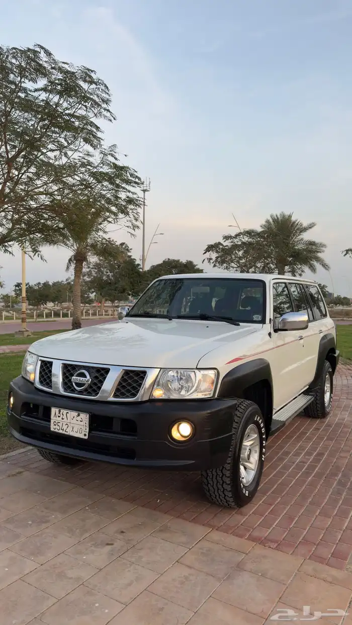 جيب نيسان فتك نظيف 2