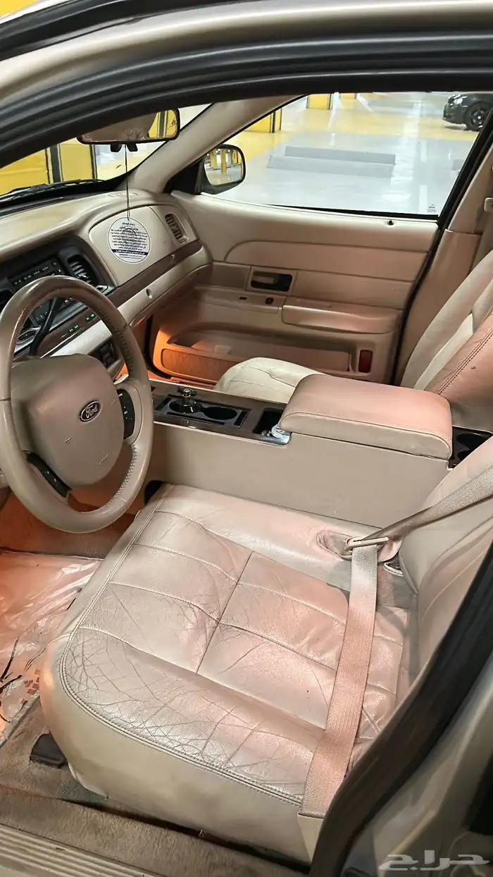 فورد فكتوريا2011 26