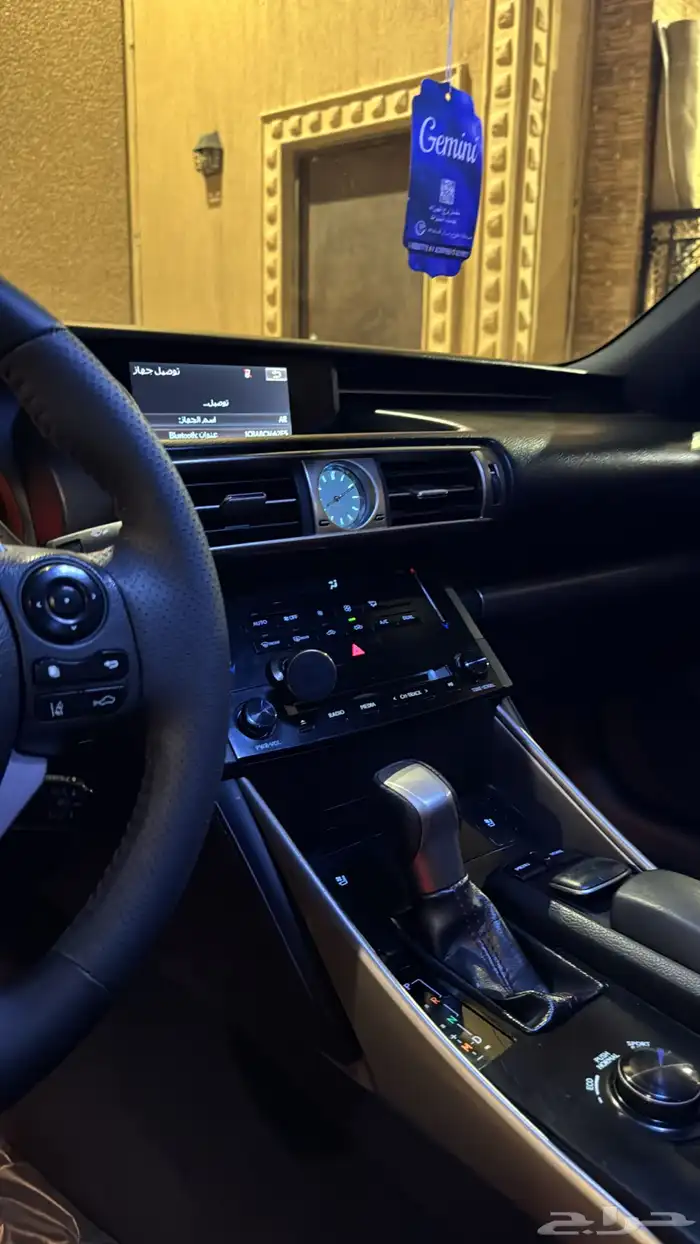 لكزس is 2014 350 سبورت F لون وفئة نادر 39