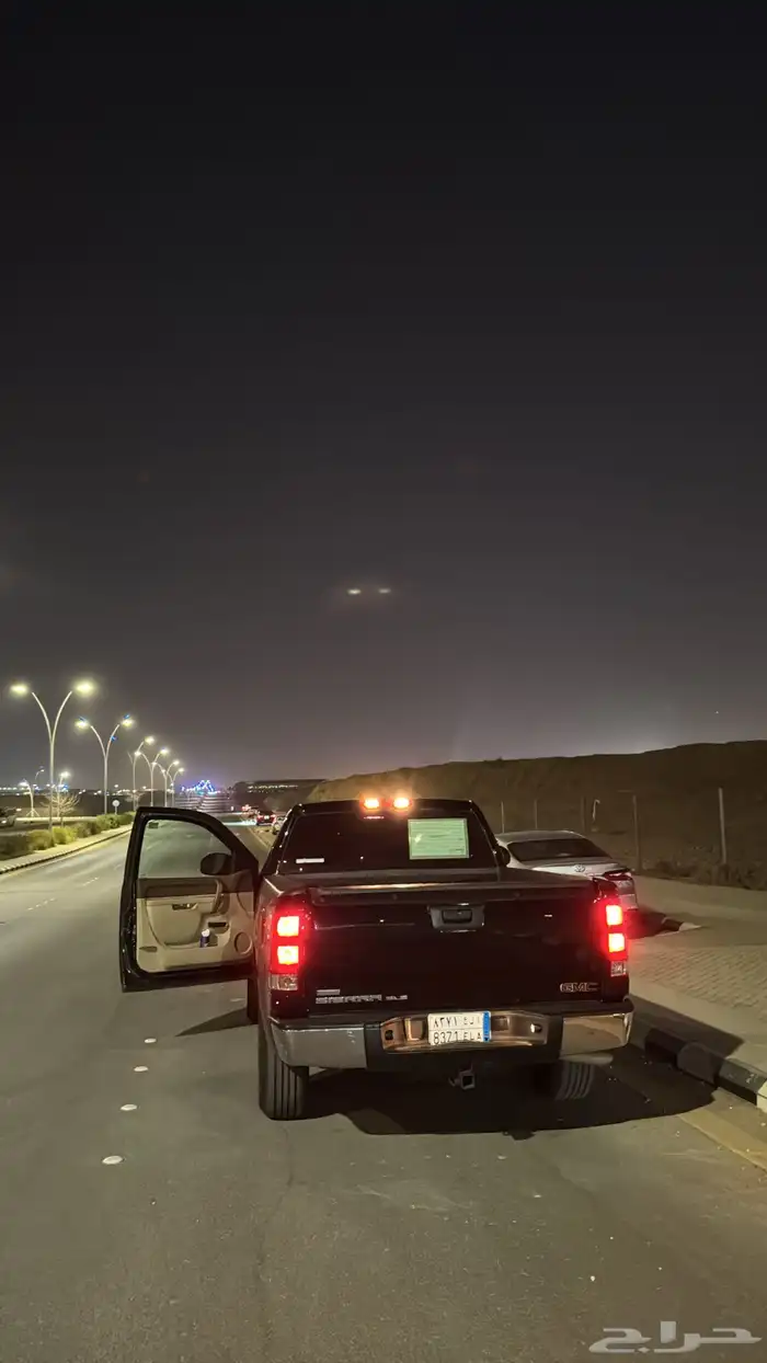 جمس سييرا 2012 اسود z71 2