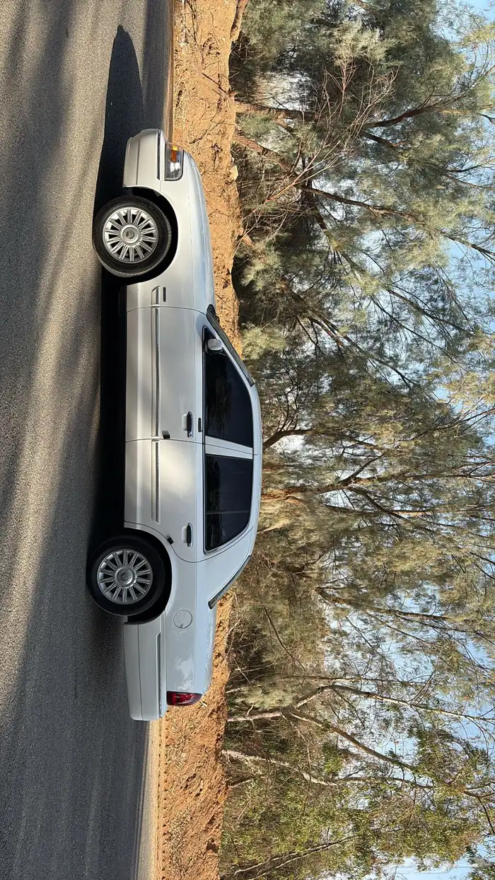 فورد جراند ماركيز 2010 3