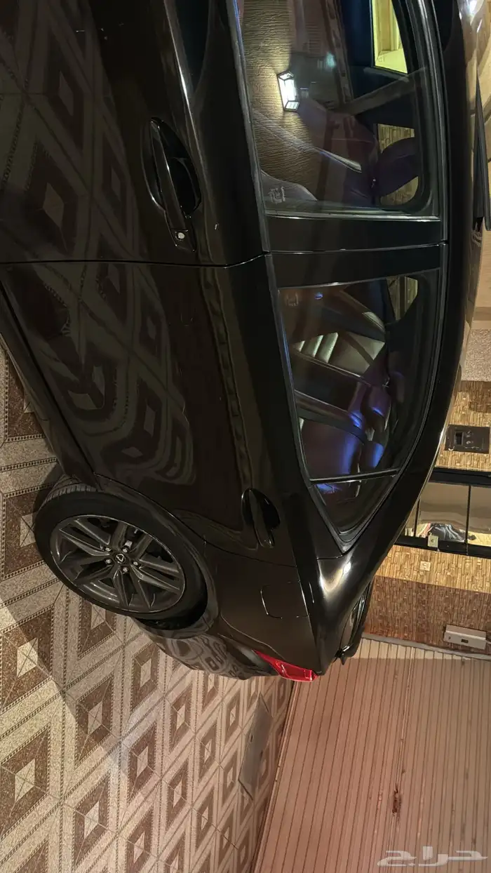 لكزس is 2014 350 سبورت F لون وفئة نادر 52