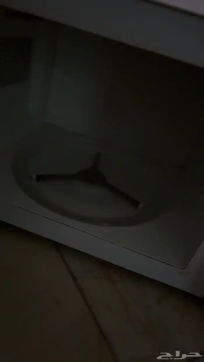 ميكرويف شغال وكل شي بس م يدور 1