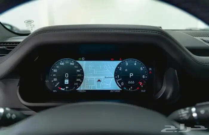 للبيع ديفندر 2025 فئه Dynamics SE شاشه كبيره وارد كندا 6