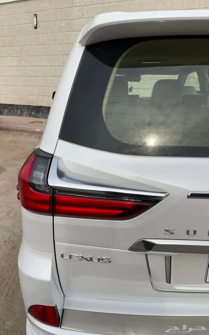 جيب لكزس للبيع 6