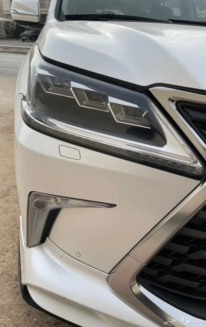 جيب لكزس للبيع 1