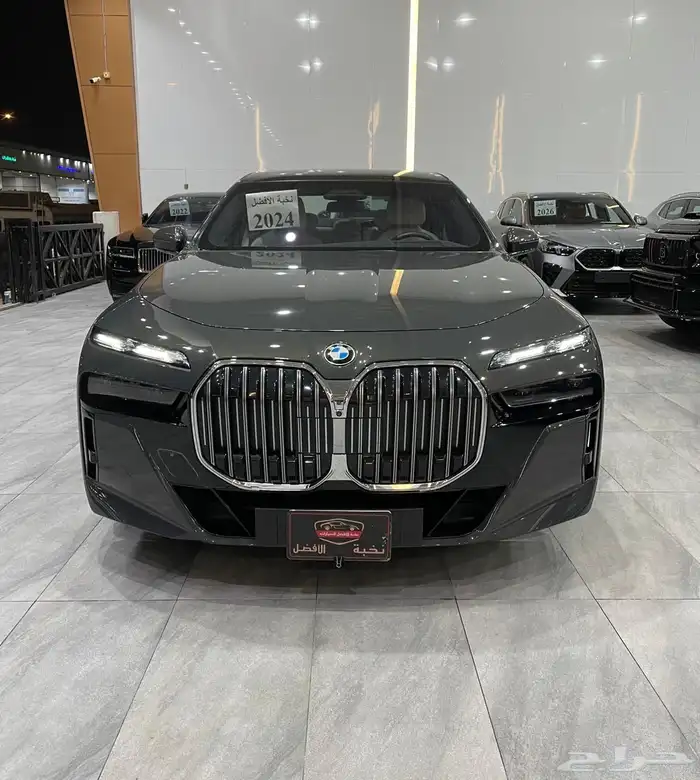 بى ام دبليو 735i فل اوبشن 2024 0