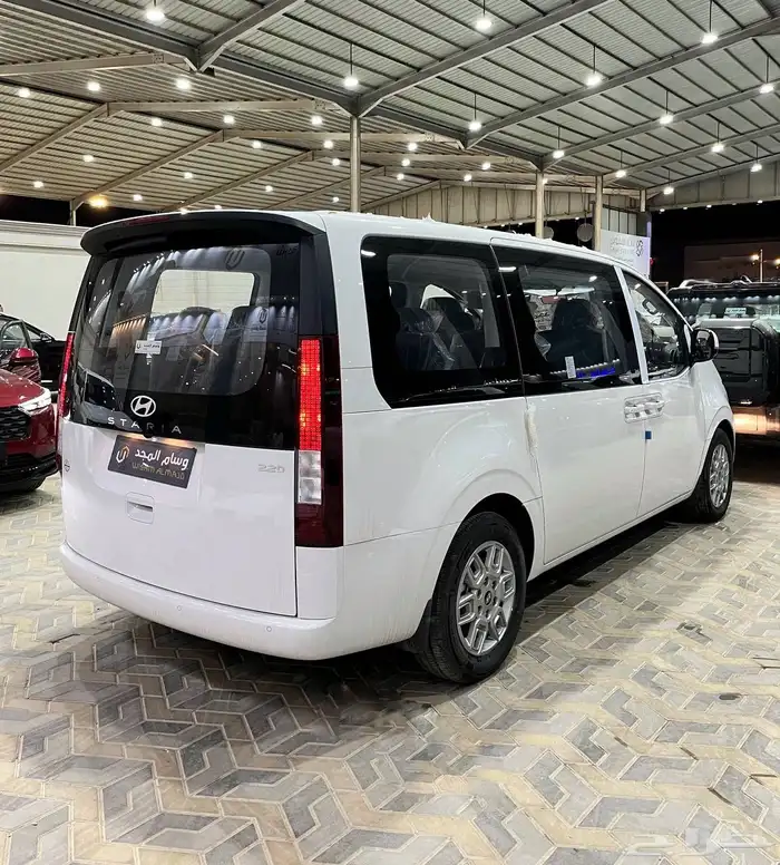 عرض خاص هيونداي ستاريا 11 راكب 2025 جاهز 120200 3