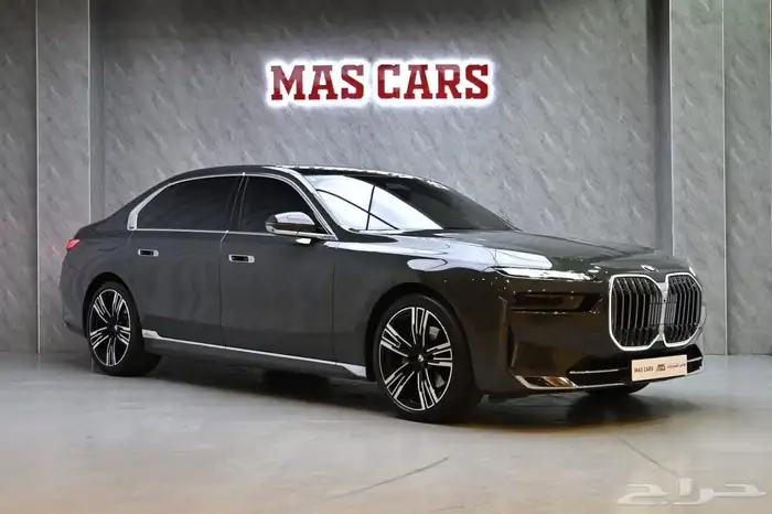 بى ام دبليو 735i-2024 سعودى 0