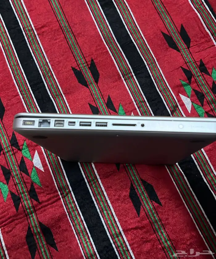 ماك بوك برو 4