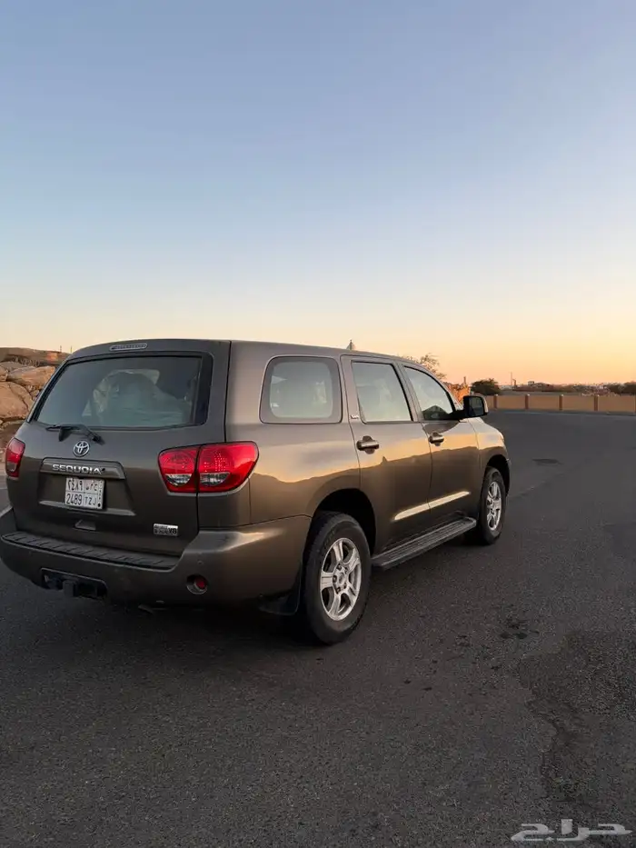 للبيع سيكويا 2015 بدون دبل مخززن 5