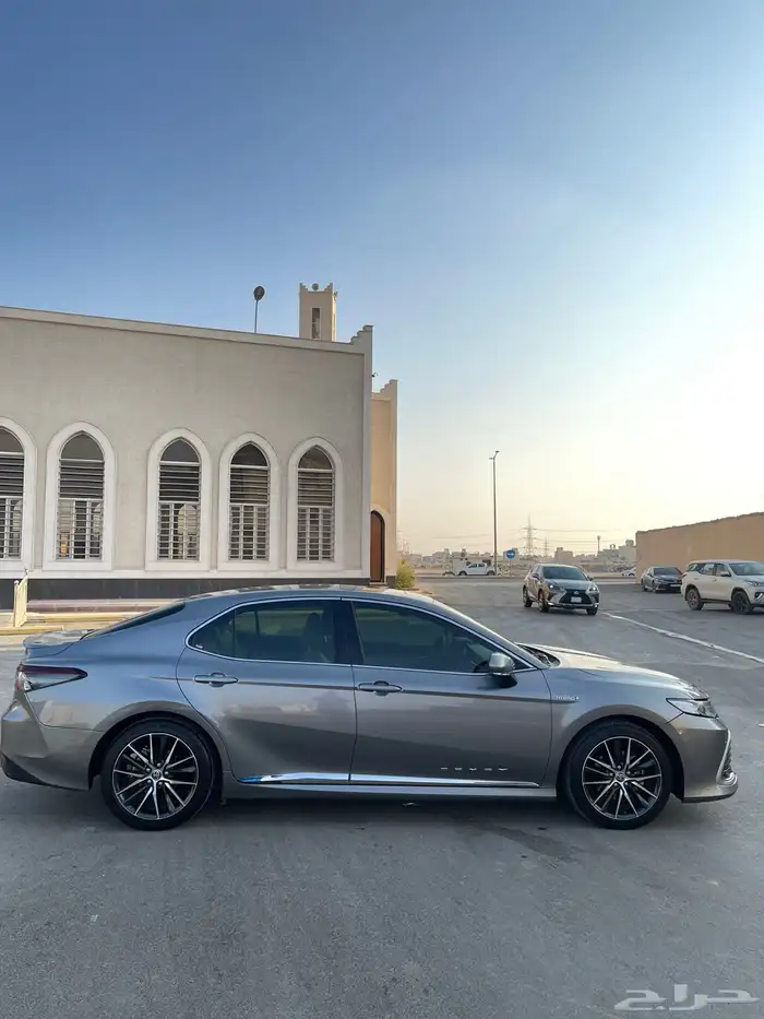 تويوتا كامري 2022 GLE فل كامل نظيف جدا 38