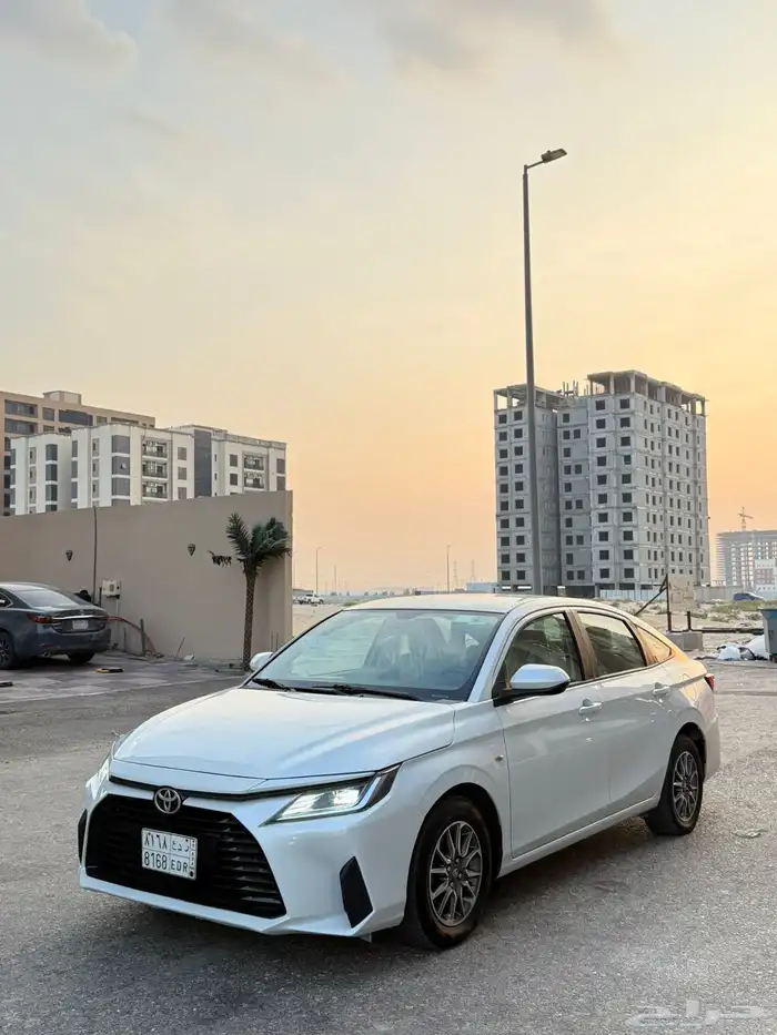 تويوتا يارس 2023 1