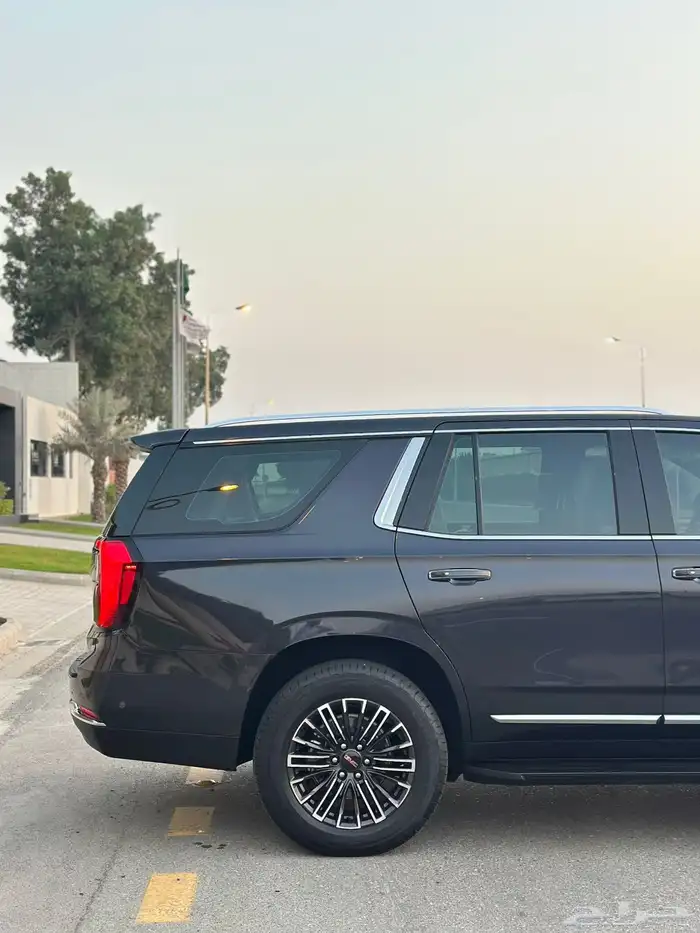 جي ام سي يوكن 2025 اليفيشن بانوراما شبه جديد 10