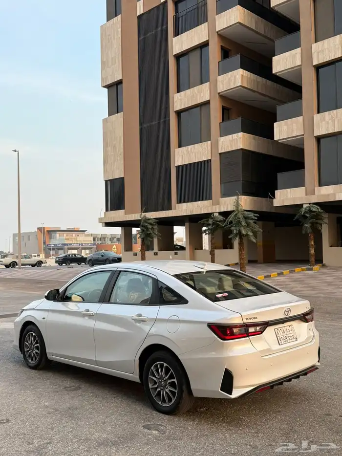 تويوتا يارس 2023 3