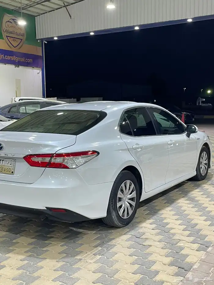 تويوتا كامري ستاندر هايبرد موديل 2018 سعودي 3