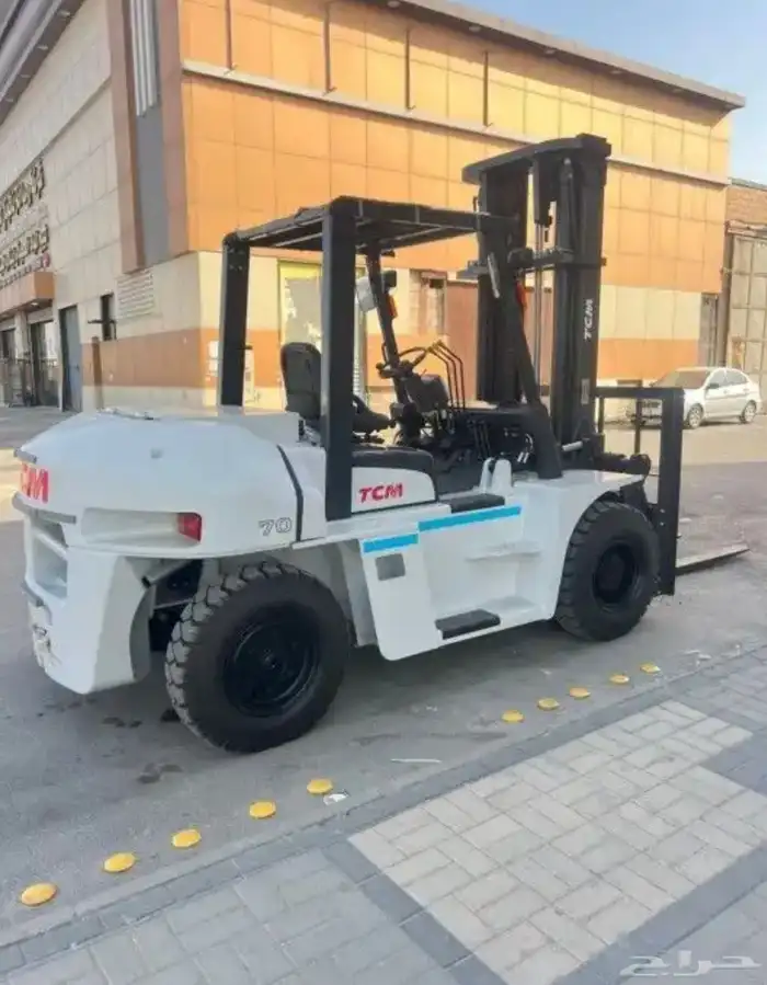 رافعه شوكيه فوركلفت سيزرلفت للايجار Forklift Sealift 2