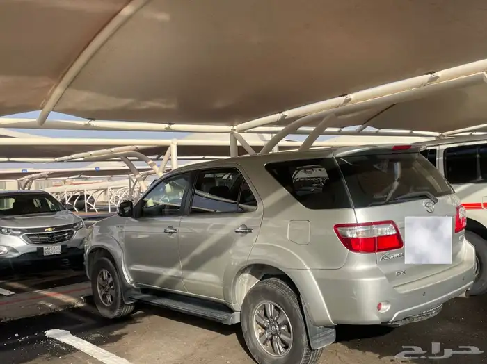 جيب فورتشنر 2010 نظيف 1