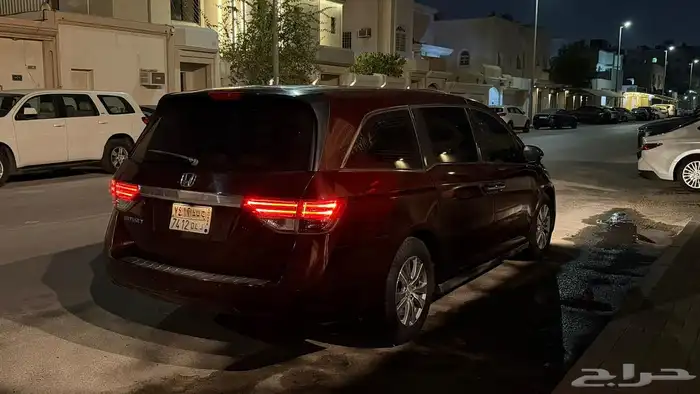 هوندا عنابي اوديسي 2015 3