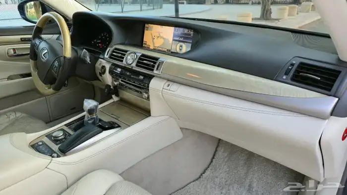 لكزس LS460 2013 1