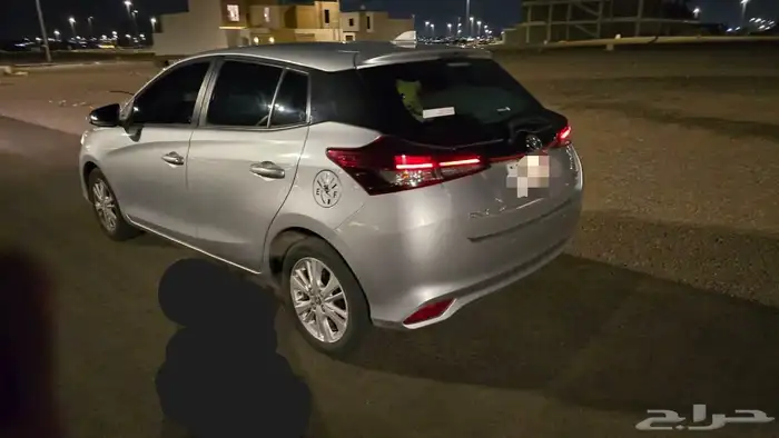 يارس هاتشباك لون فضي 2020 ماشيه 106 كيلو نظيفة جدا 1