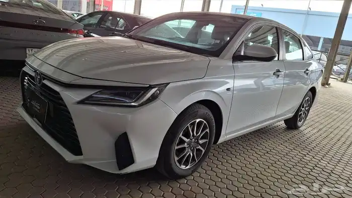 تويوتا يارس 2023 Y مستعمله مفحوصه مضمونه مصينه 1