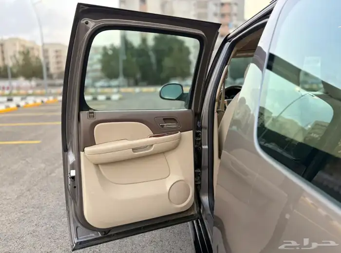 يوكن 2011 طويل نظيف جدا للبيع 26