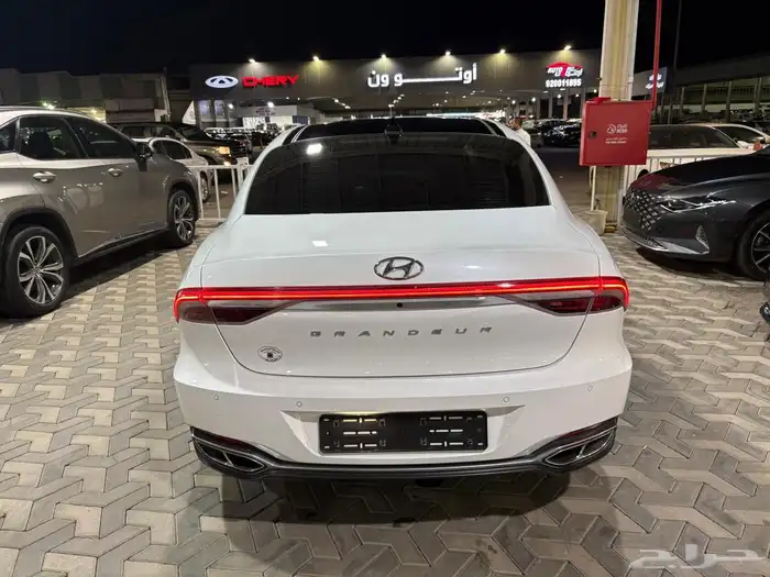 هيونداي ازيرا 2022 4