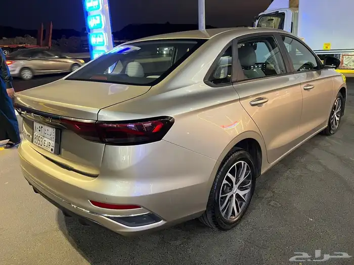 جيلي إمجراند ستاتدر 2023 5