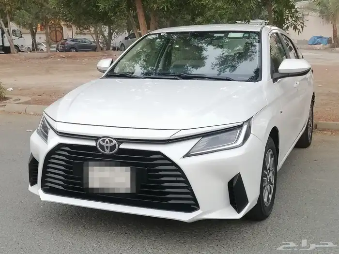 للبيع تويوتا يارس الموديل 2023 بحالة ممتازة جدا 3