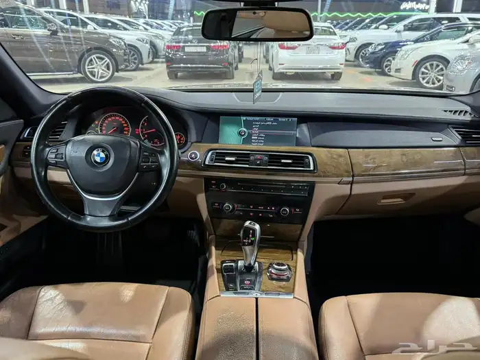 بي ام دبليو - 2011 - بحالة ممتازة 22