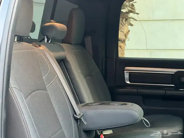 دوج رام 2022 V8 هيمي وكاله عداد قليل 18