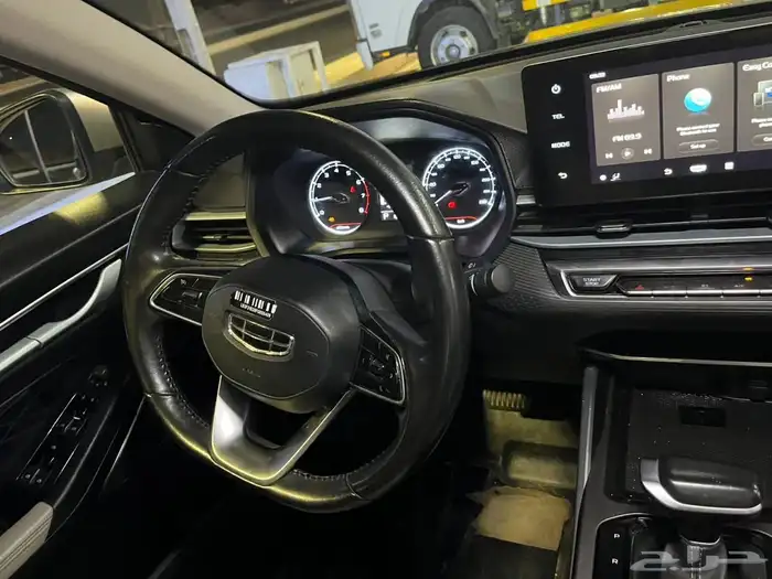 جيلي إمجراند ستاتدر 2023 16