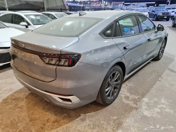 فورد تورس ترند 3