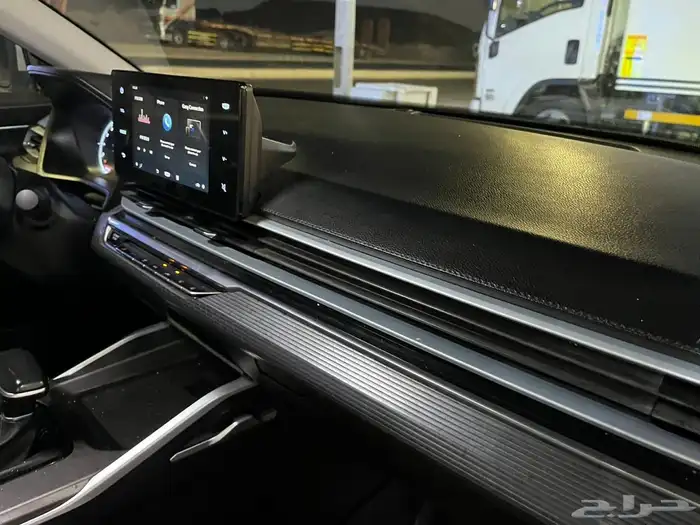 جيلي إمجراند ستاتدر 2023 15