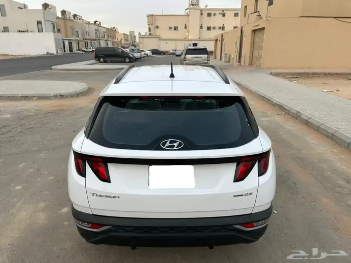 توسان 2023 مكينة كبيرة 2500 نظيفة 3