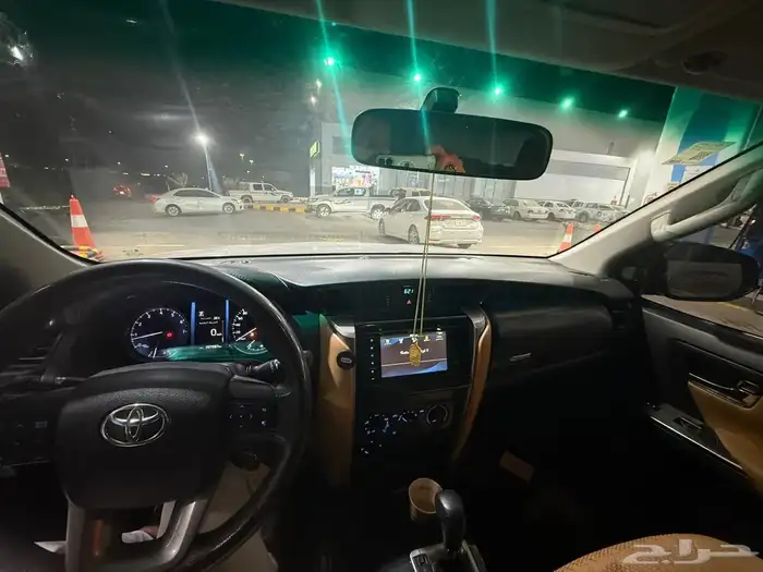 للبيع فورتشنر 2021 4 سلندر بنزين 5