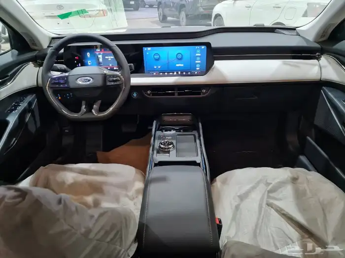 فورد تورس ترند 8