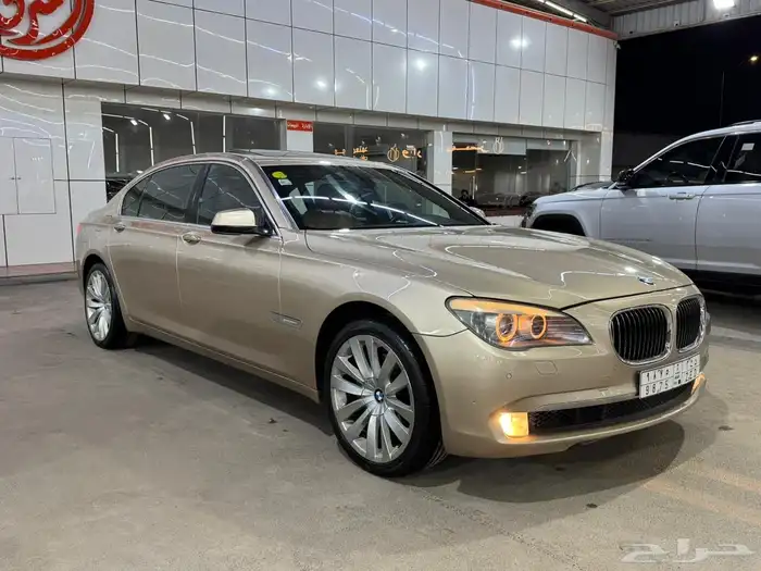 بي ام دبليو - 2011 - بحالة ممتازة 9