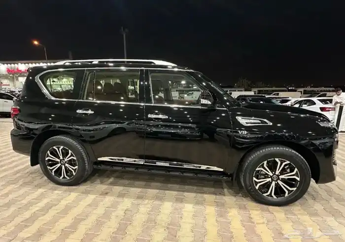 نيسان بترول تيتانيوم موديل 2023 نظيف 8 سلندر 3